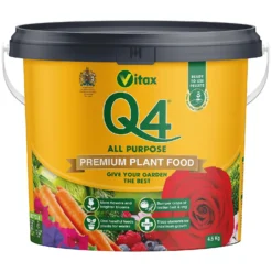 Vitax Q4 Premium Fertiliser 4.5kg