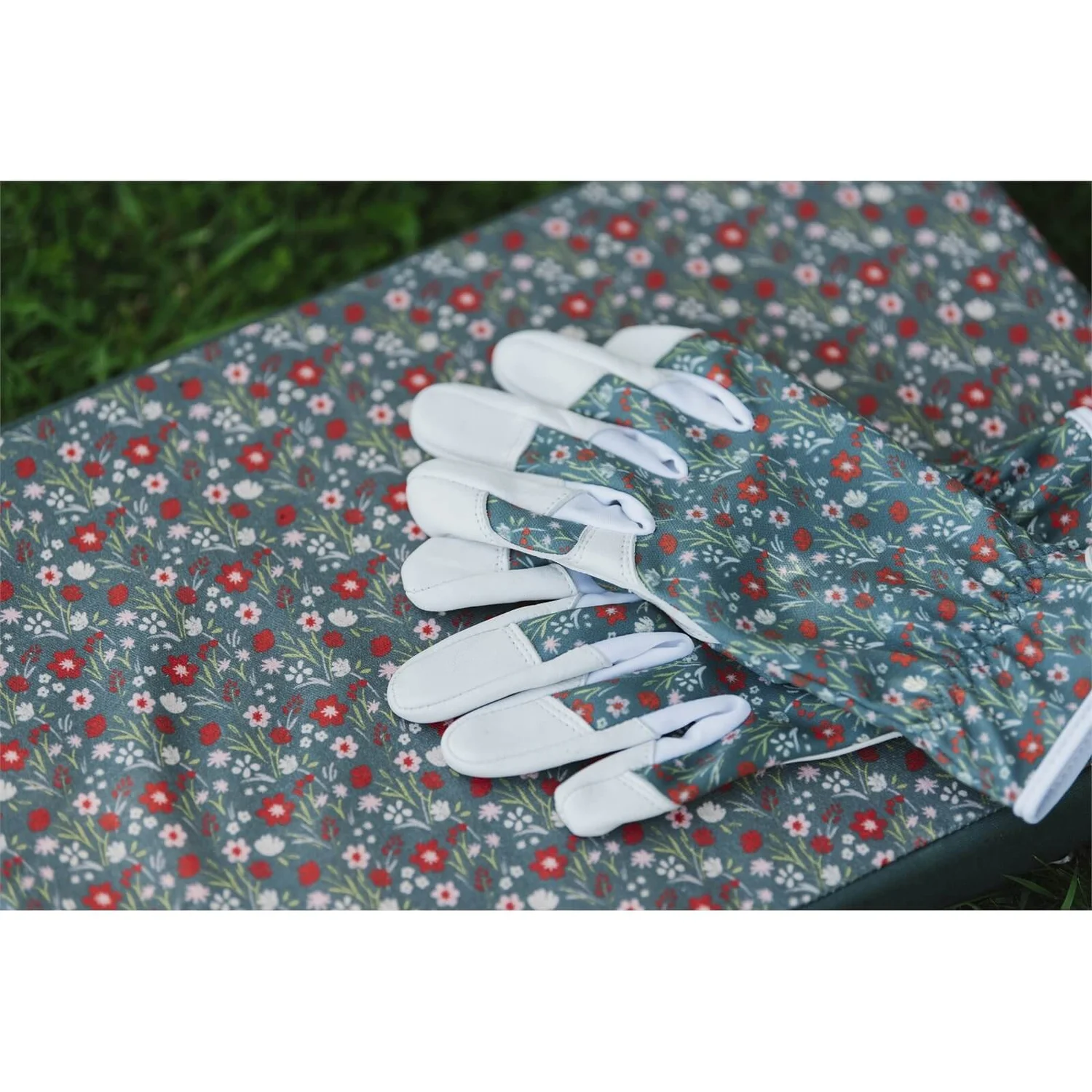 Westland Premium Leather Gloves Flower - Medium - Image 3