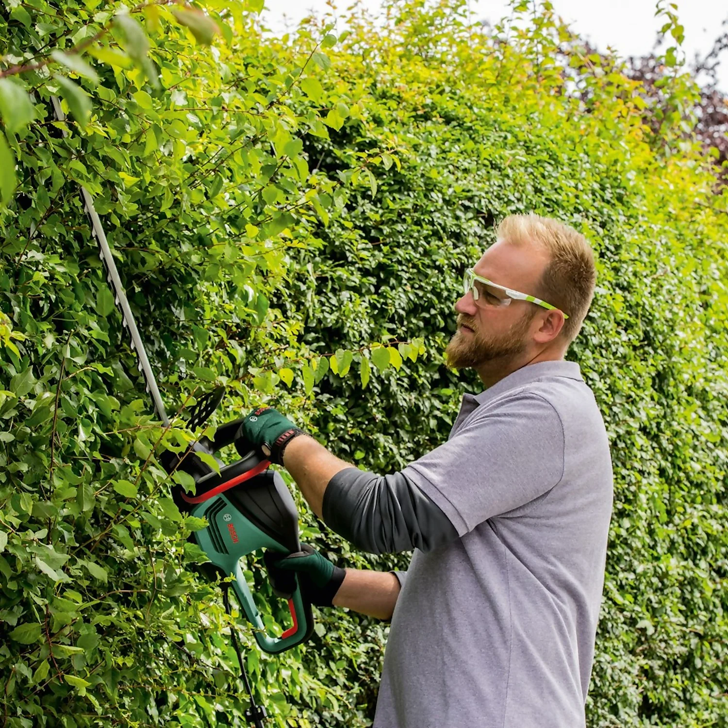 Bosch 500W Advanced HedgeCut 65 Hedge Trimmer - Image 8