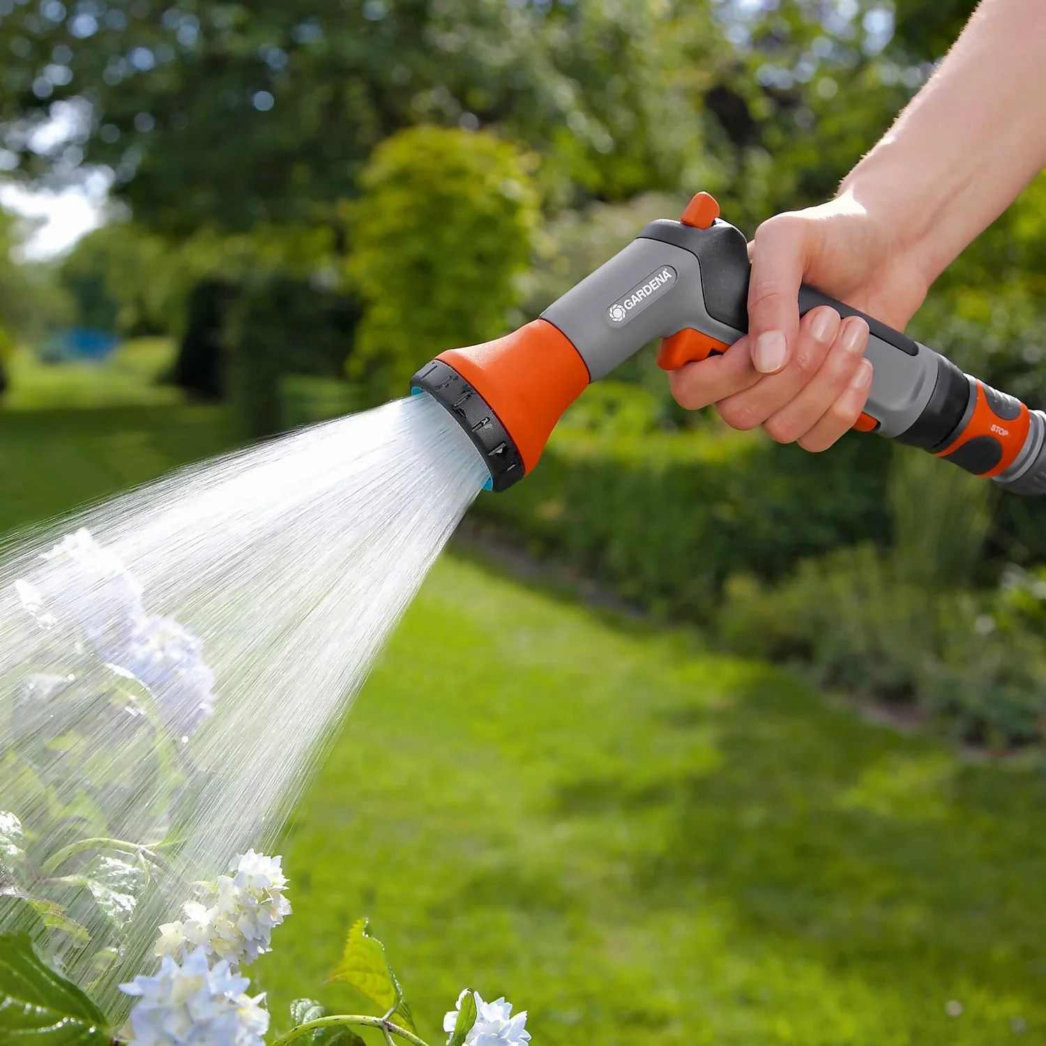 GARDENA Classic Water Sprayer - Image 2