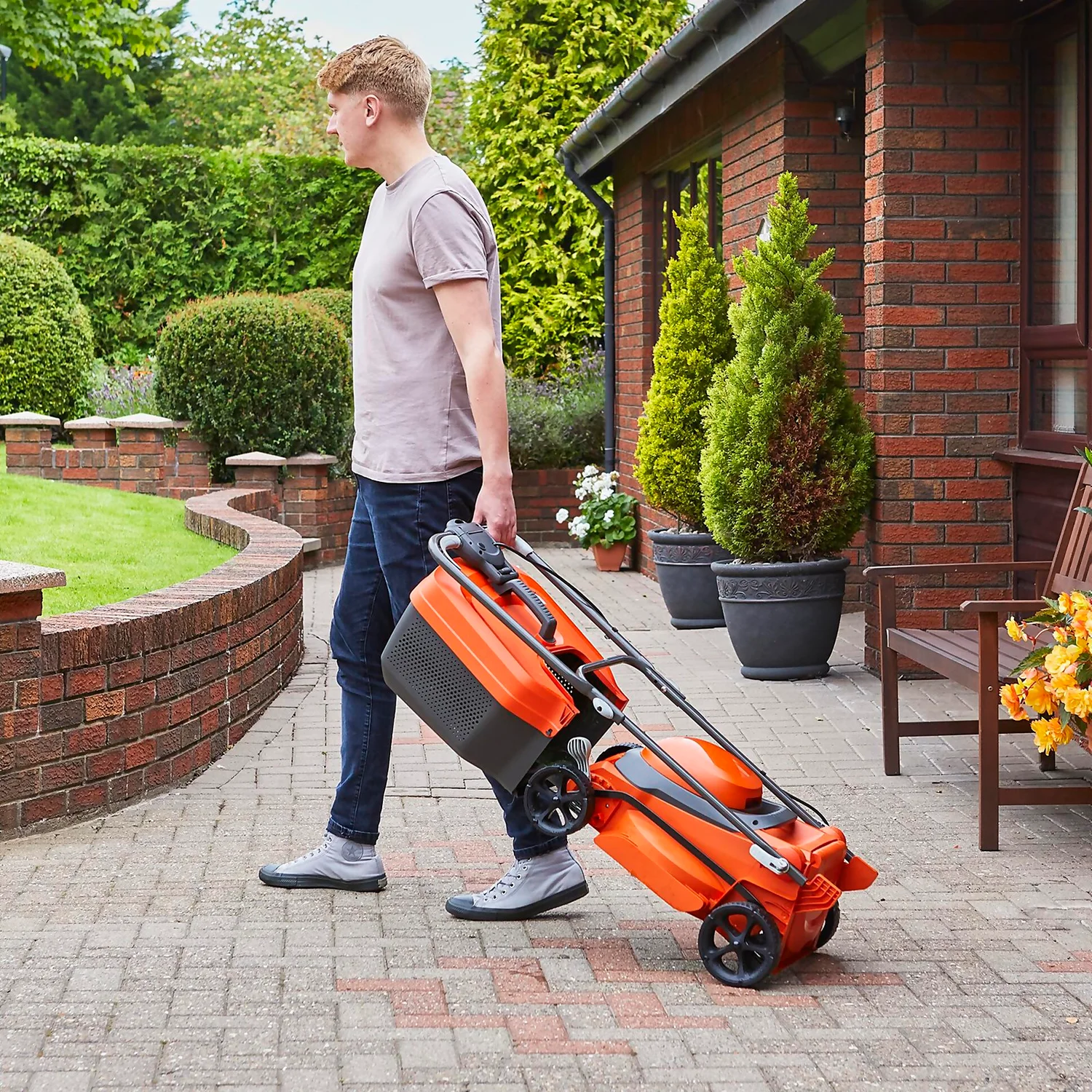 Flymo 20V SimpliStore 340R Li Cordless Mower - 30cm - Image 6