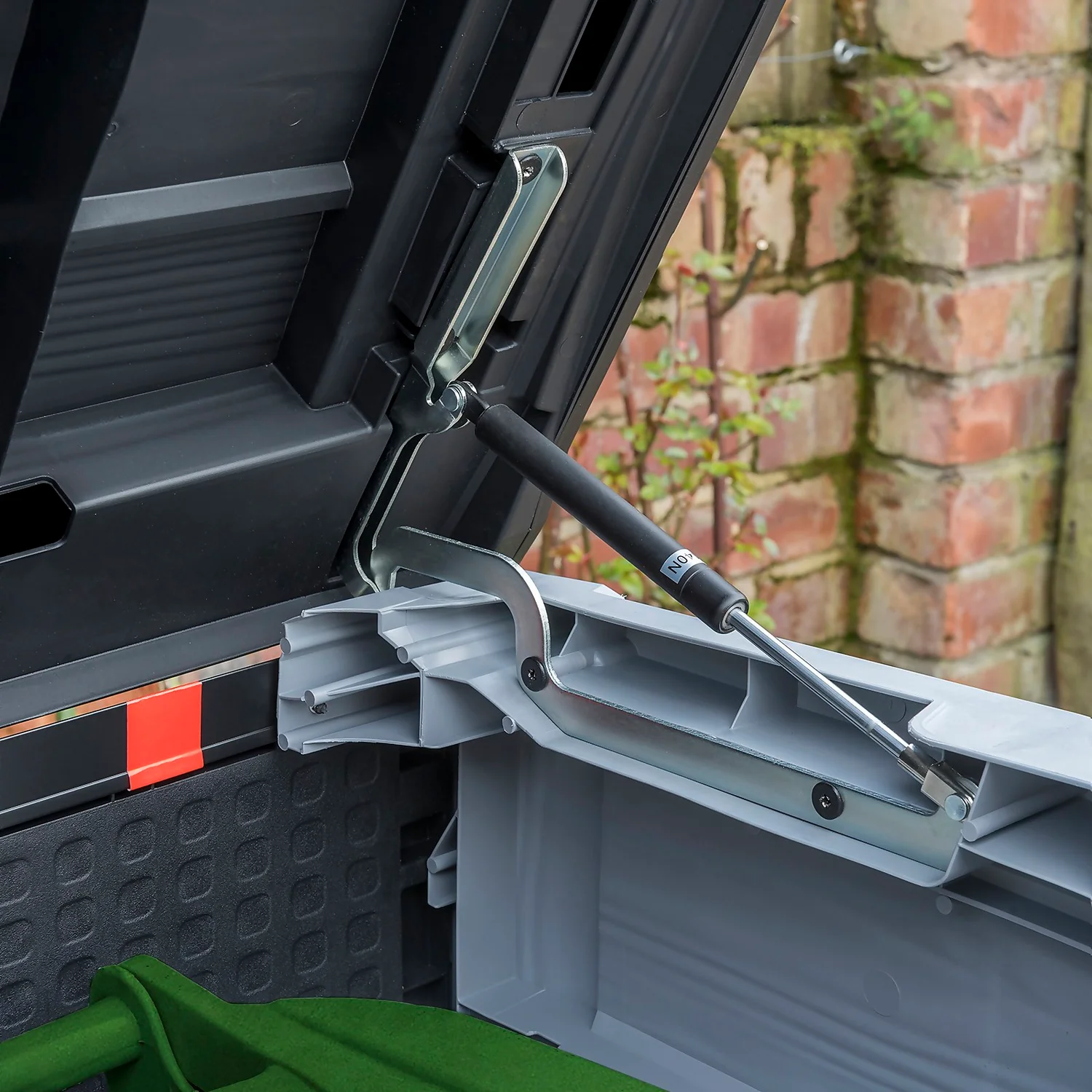 Keter Store It Out Ace Outdoor Garden Storage Shed 1200L - Grey / Graphite - Image 6