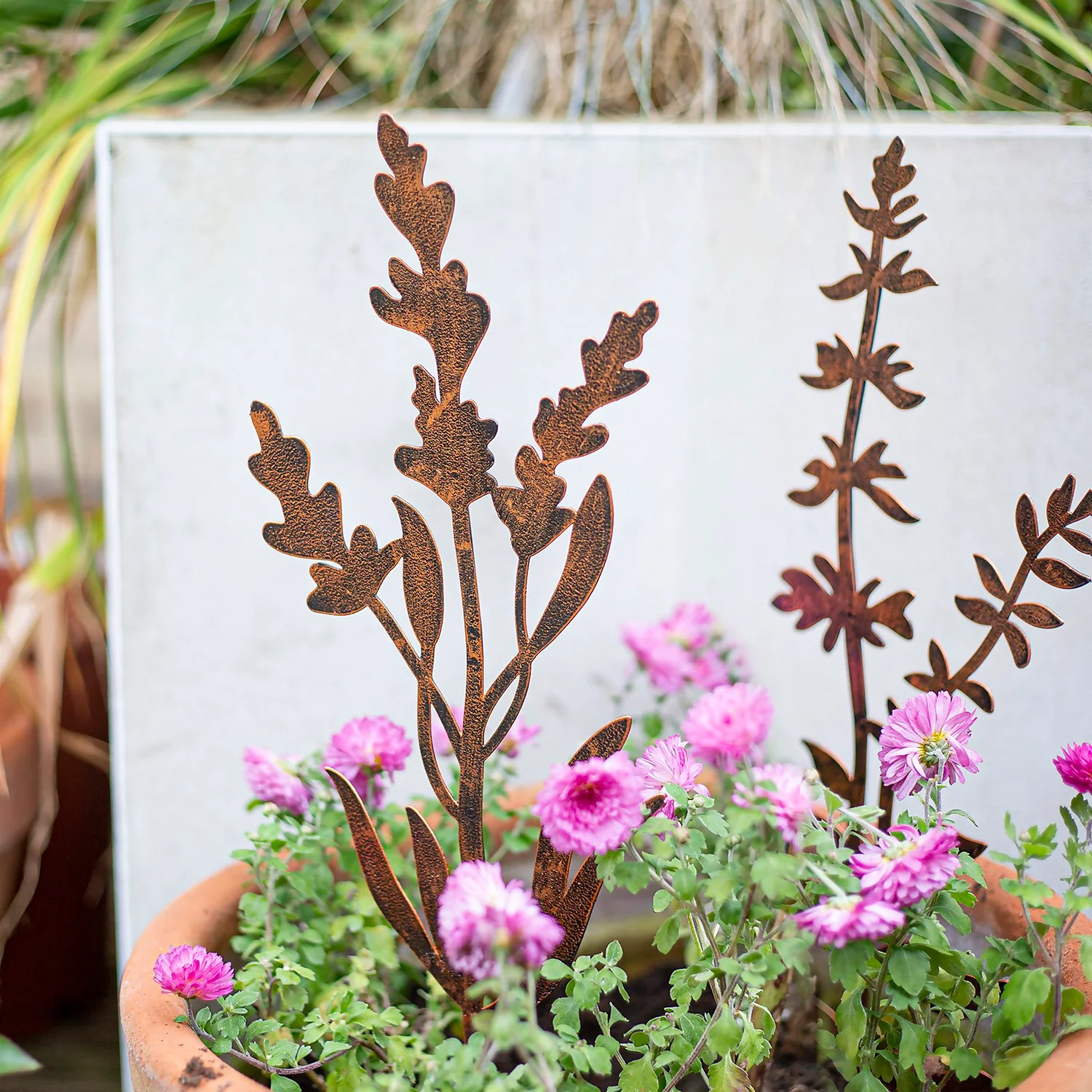 Floral Bronze Ground Stakes - 45cm (Assorted Designs) - Image 8