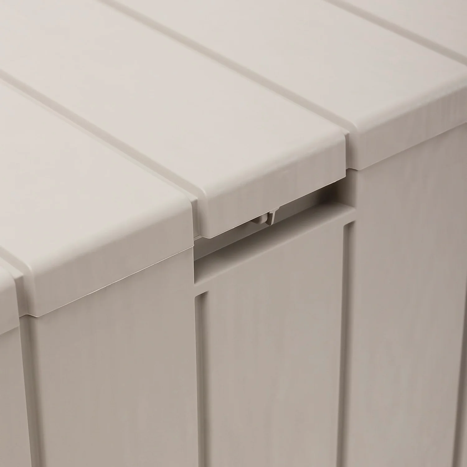 Toomax Bravo Garden Storage Box 270L - Warm Grey - Image 4