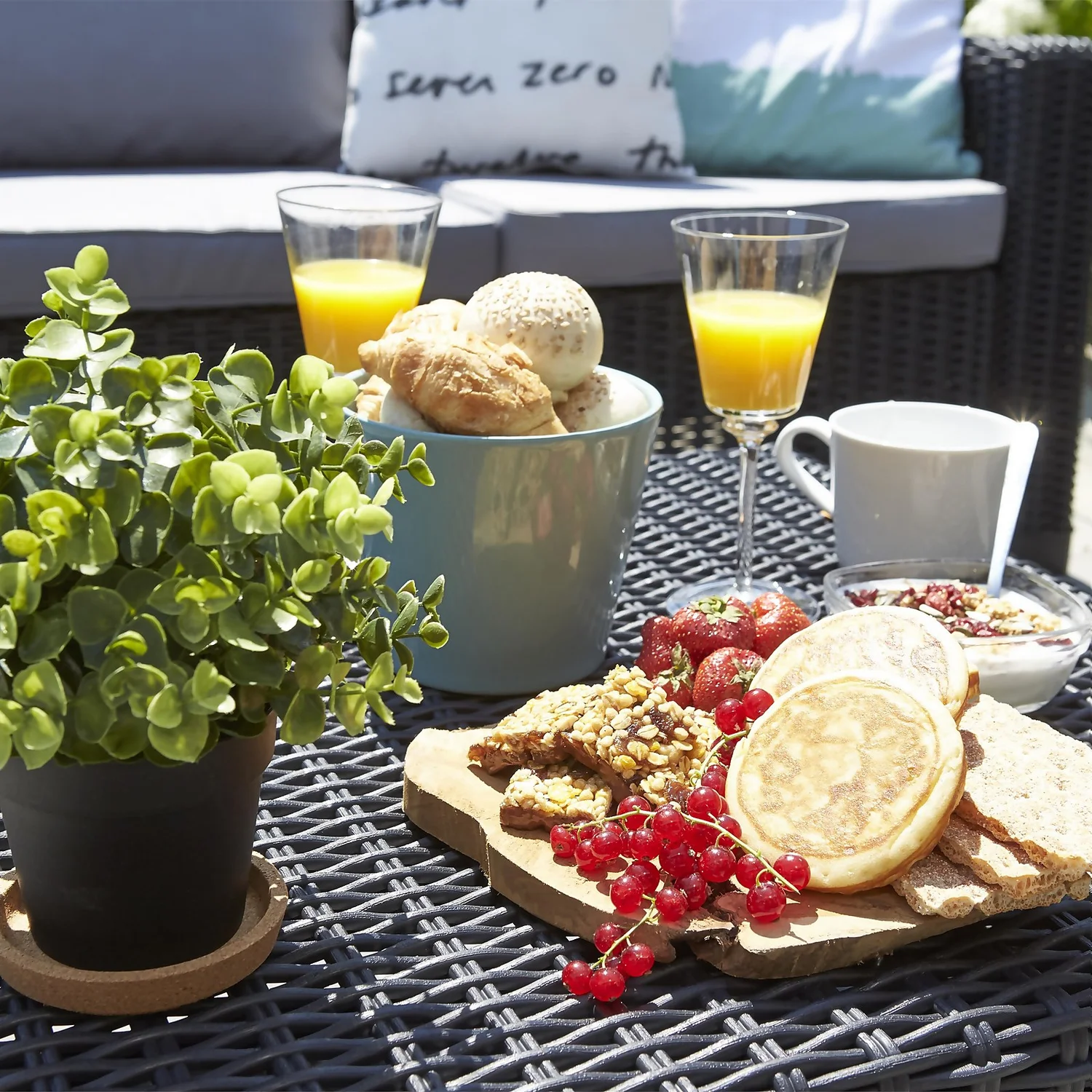 Keter California 4 Seater Outdoor Garden Furniture Lounge Set - Graphite With Grey Cushions - Image 6